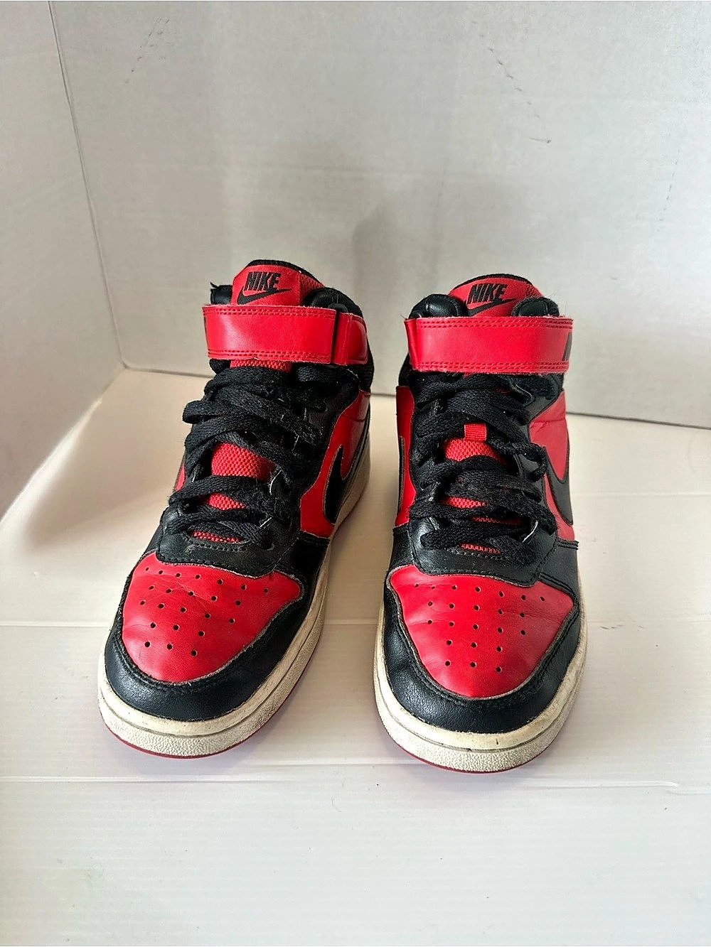 Nike Air Jordan 1 Mid Sneakers Red & Black Girls US 4Y